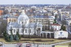 Sv. Pētera Ķēdēs Romas katoļu baznīcas arhitektūrā jaušamas klasicisma iezīmes
