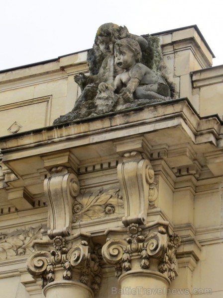 Slavenā Francijas kūrortpilsēta Vichy piedāvā ceļotājiem atveseļošanās ūdens kūres www.vichy-tourisme.com 120044