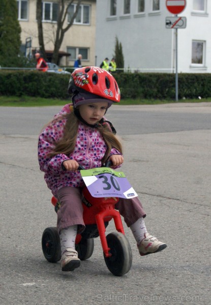 11. maijā Smiltenē norisinājās SEB MTB maratona 2. posms, kurā tika pārstāvēti arī paši mazākie dalībnieki 11. maijā Smiltenē norisinājās SEB MTB maratona 2. posms, kurā tika pārstāvēti arī paši mazākie dalībnieki 121058