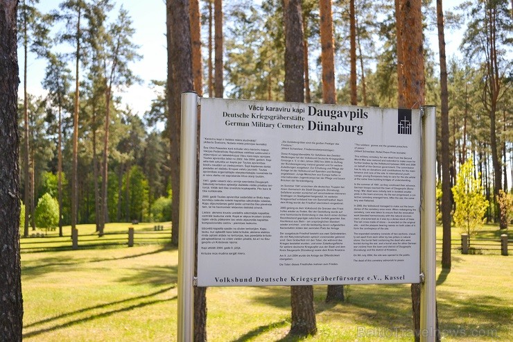 Kapsētas atjaunošanu 2004. gadā veica Vācu kara kapu kopšanas Tautas apvienība sadarbībā ar Brāļu kapu komiteju Kapsētas atjaunošanu 2004. gadā veica Vācu kara kapu kopšanas Tautas apvienība sadarbībā ar Brāļu kapu komiteju 121684