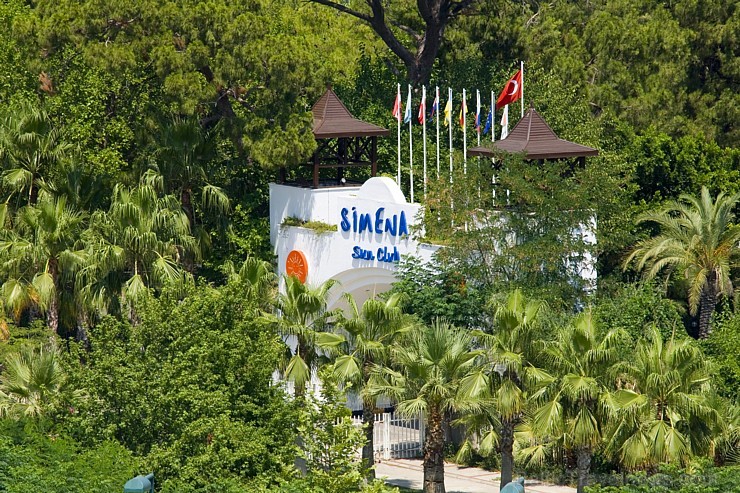 Simena Sun Club viesnīca ir unikālas dabas ieskauta, apkārt ir tūkstošiem ziedu un dzirdamas putnu dziesmas. Siltā saule un mierīgā atmosfēra, izklaid 121697