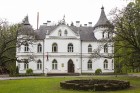 Baldones Baltā pils patlaban tiek izmantota kā Baldones mūzikas skola