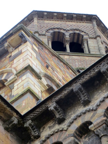 Travelnews.lv iepazīst Saint-Austremoine - vienu no Francijas skaistākajām romāņu baznīcām pilsētā Isuāra (Issoire) Travelnews.lv iepazīst Saint-Austremoine - vienu no Francijas skaistākajām romāņu baznīcām pilsētā Isuāra (Issoire) 122845