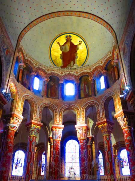 Travelnews.lv iepazīst Saint-Austremoine - vienu no Francijas skaistākajām romāņu baznīcām pilsētā Isuāra (Issoire) Travelnews.lv iepazīst Saint-Austremoine - vienu no Francijas skaistākajām romāņu baznīcām pilsētā Isuāra (Issoire) 122853