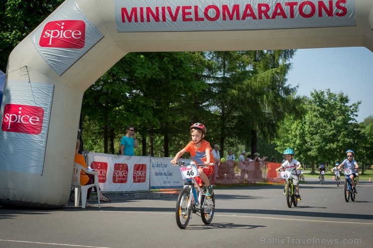 25. maijā Rīgā, Uzvaras parkā norisinājās Rīgas bērnu mini velomaratons, kurā piedalījušies teju 300 mazie riteņbraucēji vecumā no 3 līdz 11 gadiem 25. maijā Rīgā, Uzvaras parkā norisinājās Rīgas bērnu mini velomaratons, kurā piedalījušies teju 300 mazie riteņbraucēji vecumā no 3 līdz 11 gadiem 123017