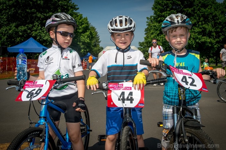 25. maijā Rīgā, Uzvaras parkā norisinājās Rīgas bērnu mini velomaratons, kurā piedalījušies teju 300 mazie riteņbraucēji vecumā no 3 līdz 11 gadiem 25. maijā Rīgā, Uzvaras parkā norisinājās Rīgas bērnu mini velomaratons, kurā piedalījušies teju 300 mazie riteņbraucēji vecumā no 3 līdz 11 gadiem 123025