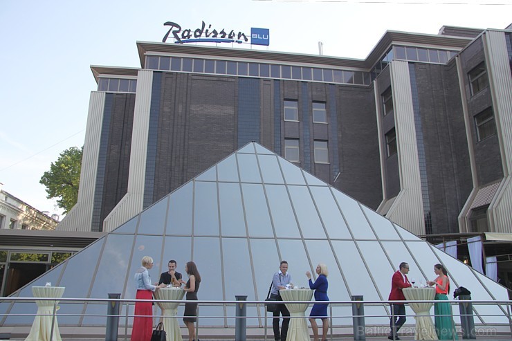 Rīgas viens no labākajiem restorāniem «Piramīda» atklāj vasaras terasi - www.restaurantpiramida.lv Rīgas viens no labākajiem restorāniem «Piramīda» atklāj vasaras terasi - www.restaurantpiramida.lv 123115