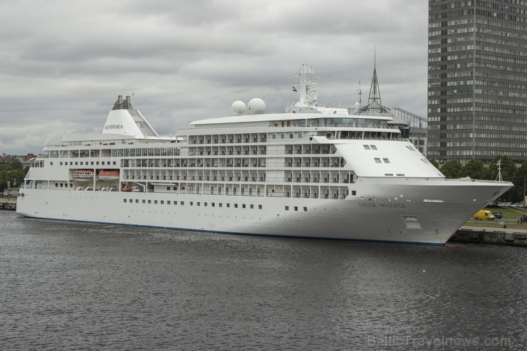 Travelnews.lv redakcija iepazīstas ar kruīza kuģi Silver Whisper 124999