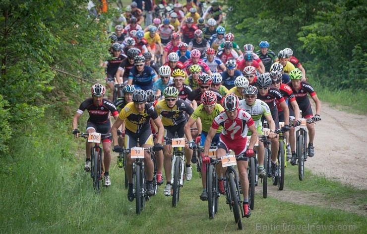 15. jūnijā gleznainajā Vietalvas apkārtnē norisinājās SEB MTB maratona 3. posms. Vairāk www.velo.lv 15. jūnijā gleznainajā Vietalvas apkārtnē norisinājās SEB MTB maratona 3. posms. Vairāk www.velo.lv 125134