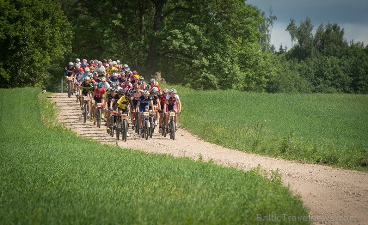 15. jūnijā gleznainajā Vietalvas apkārtnē norisinājās SEB MTB maratona 3. posms. Vairāk www.velo.lv 15. jūnijā gleznainajā Vietalvas apkārtnē norisinājās SEB MTB maratona 3. posms. Vairāk www.velo.lv 125140