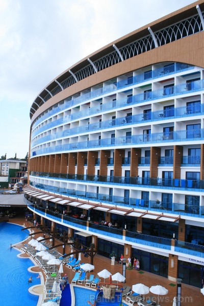 Daļa viesnīcas numuriņu ir ar skatu uz baseinu un jūru. Atpūtu Granada Luxury Resort&Spa un citās Turcijas viesnīcās variet rezervēt www.novatours.lv Daļa viesnīcas numuriņu ir ar skatu uz baseinu un jūru. Atpūtu Granada Luxury Resort&Spa un citās Turcijas viesnīcās variet rezervēt www.novatours.lv 125286