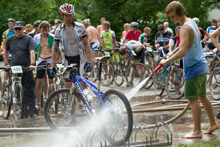 Svētdien skaistajā Siguldā norisinājās Latvijas lielākā kalnu riteņbraukšanas seriāla – SEB MTB maratona – ceturtais posms, kas iekļauts arī prestižaj Svētdien skaistajā Siguldā norisinājās Latvijas lielākā kalnu riteņbraukšanas seriāla – SEB MTB maratona – ceturtais posms, kas iekļauts arī prestižaj 127389