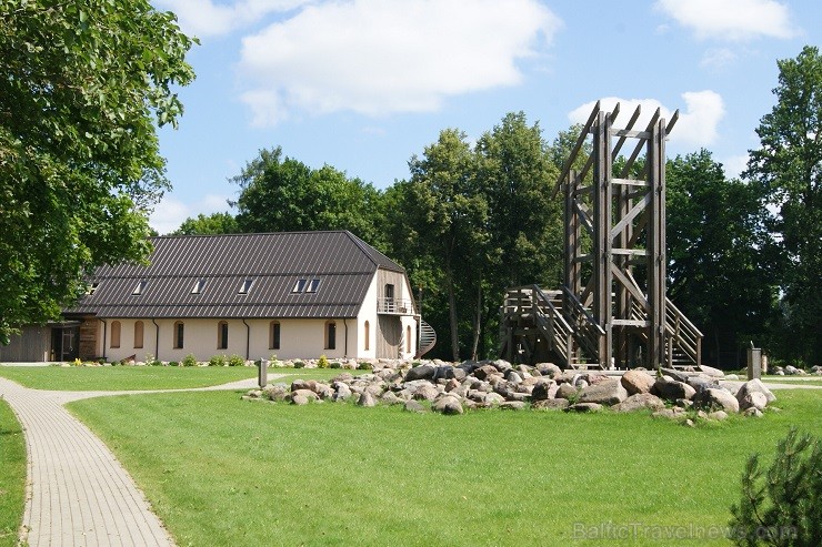Brīvdienu māju komplekss Ūdensdzirnas atrodas Salas novada Biržos, nodrošinot ceļotājus ar nakšņošanas, ēdināšanas, izklaides un atpūtas pakalpojumiem Brīvdienu māju komplekss Ūdensdzirnas atrodas Salas novada Biržos, nodrošinot ceļotājus ar nakšņošanas, ēdināšanas, izklaides un atpūtas pakalpojumiem 128791