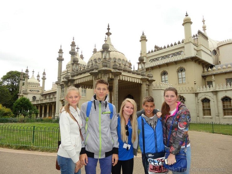 Ieskaties, kā Meridian Group grupa mācās angļu valodu un izbauda vasaru Eastbourne College Lielbritānijā Ieskaties, kā Meridian Group grupa mācās angļu valodu un izbauda vasaru Eastbourne College Lielbritānijā 129094