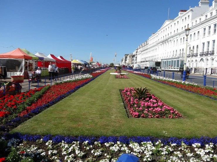 Ieskaties, kā Meridian Group grupa mācās angļu valodu un izbauda vasaru Eastbourne College Lielbritānijā Ieskaties, kā Meridian Group grupa mācās angļu valodu un izbauda vasaru Eastbourne College Lielbritānijā 129103