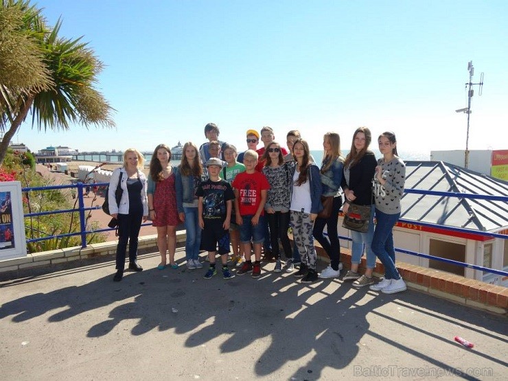 Ieskaties, kā Meridian Group grupa mācās angļu valodu un izbauda vasaru Eastbourne College Lielbritānijā Ieskaties, kā Meridian Group grupa mācās angļu valodu un izbauda vasaru Eastbourne College Lielbritānijā 129111
