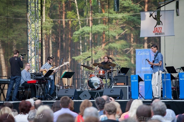 Līdz 26. jūlijam Minhauzena Undā notiek XVII starptautiskais Saulkrastu džeza festivāls «Saulkrasti Jazz 2014», kurā uzstājas izcili džeza mūziķi no 1 Līdz 26. jūlijam Minhauzena Undā notiek XVII starptautiskais Saulkrastu džeza festivāls «Saulkrasti Jazz 2014», kurā uzstājas izcili džeza mūziķi no 1 129174