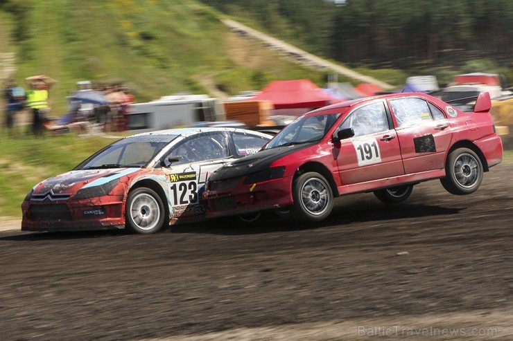 26.07.2014 sporta kompleksā 333 norisinājās Ziemeļeiropas zonas (NEZ) rallijkrosa čempionāta izšķirošais posms 26.07.2014 sporta kompleksā 333 norisinājās Ziemeļeiropas zonas (NEZ) rallijkrosa čempionāta izšķirošais posms 129284