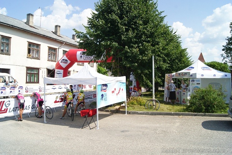 26.07.2014 Emīlijas Sonkas, kas pirms 50 gadiem izcīnīja pasaules čempiones riteņbraukšanā titulu, dzimtajā Alsungā tika aizvadīts kārtējais «Baltais 26.07.2014 Emīlijas Sonkas, kas pirms 50 gadiem izcīnīja pasaules čempiones riteņbraukšanā titulu, dzimtajā Alsungā tika aizvadīts kārtējais «Baltais 129325