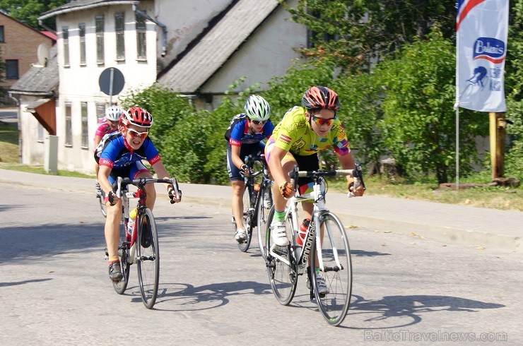 26.07.2014 Emīlijas Sonkas, kas pirms 50 gadiem izcīnīja pasaules čempiones riteņbraukšanā titulu, dzimtajā Alsungā tika aizvadīts kārtējais «Baltais 26.07.2014 Emīlijas Sonkas, kas pirms 50 gadiem izcīnīja pasaules čempiones riteņbraukšanā titulu, dzimtajā Alsungā tika aizvadīts kārtējais «Baltais 129328