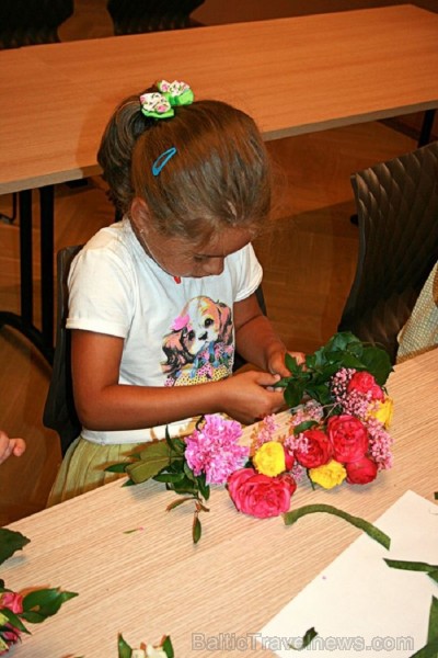 27.07.2014 viesnīcas Mercure Riga Centre restorānā The Traveller norisinājās floristikas meistarklase bērniem. Nākamā meistarklase 27.07.2014 viesnīcas Mercure Riga Centre restorānā The Traveller norisinājās floristikas meistarklase bērniem. Nākamā meistarklase