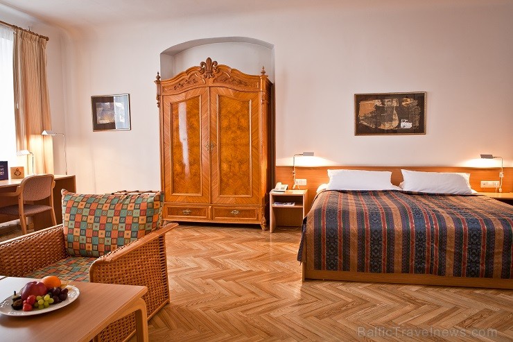KONVENTA SĒTA viesu numurs - www.hotelkolonna.com 129626
