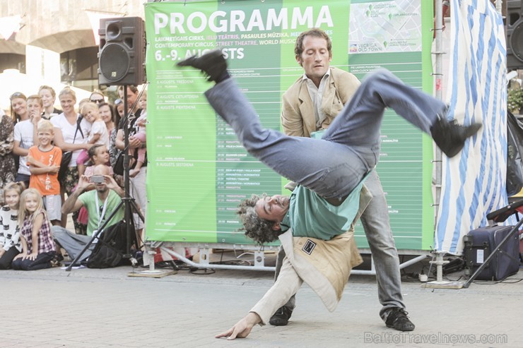 Rīgā aizvadīts vērienīgākais starptautiskais ielu mākslas un pasaules mūzikas festivāls «Re Re Rīga» Rīgā aizvadīts vērienīgākais starptautiskais ielu mākslas un pasaules mūzikas festivāls «Re Re Rīga» 130506