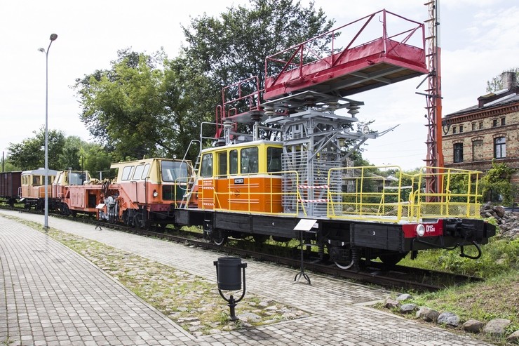 Šajā laikā ir izveidots plašākais dzelzceļa vēsturei veltītais krājums, iekārtotas ekspozīcijas Rīgā un Jelgavā, restaurēta plašākā Ritekļu kolekcija Šajā laikā ir izveidots plašākais dzelzceļa vēsturei veltītais krājums, iekārtotas ekspozīcijas Rīgā un Jelgavā, restaurēta plašākā Ritekļu kolekcija 130826