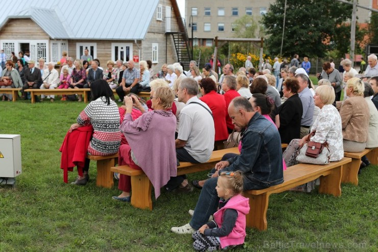 Žaliūkių malūnininko sodyboje įvykusią Žolinės šventę 131139