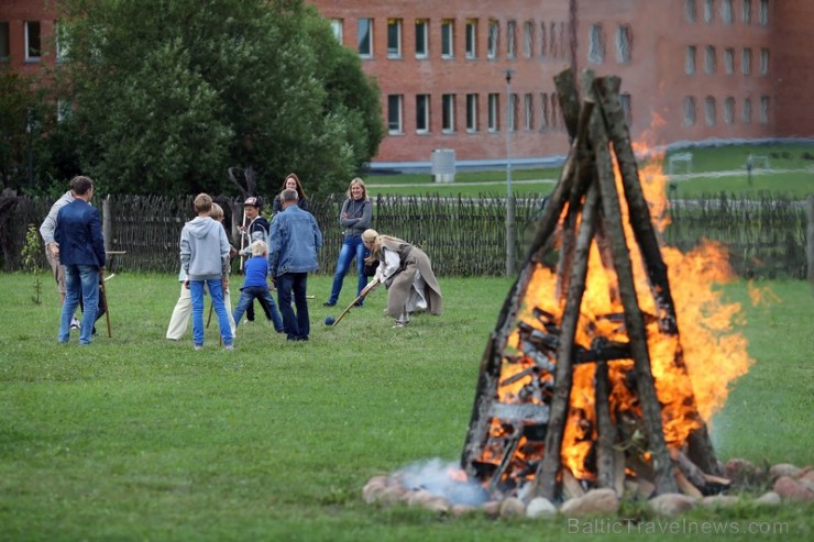 Žaliūkių malūnininko sodyboje įvykusią Žolinės šventę 131167