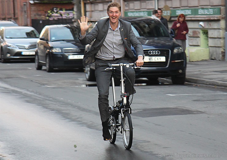 Pilsētas satiksmei ideāls variants, ko var turēt automašīnas bagāžniekā vai dzīvokļa pieliekamajā kambarī... saliekamais velosipēds «Tern Link C7», ko Pilsētas satiksmei ideāls variants, ko var turēt automašīnas bagāžniekā vai dzīvokļa pieliekamajā kambarī... saliekamais velosipēds «Tern Link C7», ko 131575