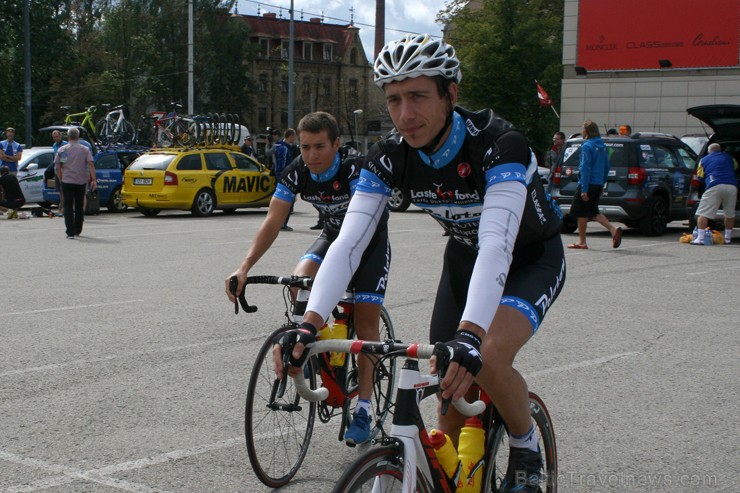 Rīgā, laukumā pie Elkor Plaza, 21. augustā pulksten 14.00 tika dots starts 'Baltijas ceļa' daudzdienu velobrauciena otrajam posmam. 'Baltijas ceļa' ve Rīgā, laukumā pie Elkor Plaza, 21. augustā pulksten 14.00 tika dots starts 'Baltijas ceļa' daudzdienu velobrauciena otrajam posmam. 'Baltijas ceļa' ve 131609