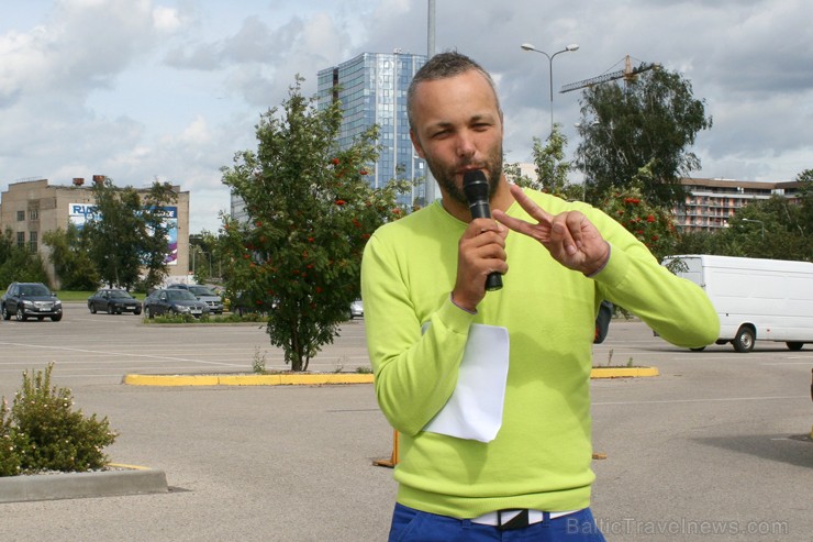 Rīgā, laukumā pie Elkor Plaza, 21. augustā pulksten 14.00 tika dots starts 'Baltijas ceļa' daudzdienu velobrauciena otrajam posmam. 'Baltijas ceļa' ve Rīgā, laukumā pie Elkor Plaza, 21. augustā pulksten 14.00 tika dots starts 'Baltijas ceļa' daudzdienu velobrauciena otrajam posmam. 'Baltijas ceļa' ve 131612
