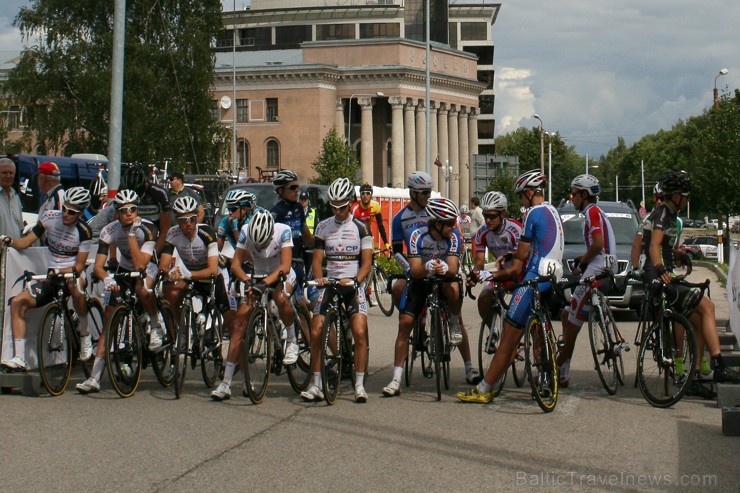 Rīgā, laukumā pie Elkor Plaza, 21. augustā pulksten 14.00 tika dots starts 'Baltijas ceļa' daudzdienu velobrauciena otrajam posmam. 'Baltijas ceļa' ve Rīgā, laukumā pie Elkor Plaza, 21. augustā pulksten 14.00 tika dots starts 'Baltijas ceļa' daudzdienu velobrauciena otrajam posmam. 'Baltijas ceļa' ve 131624