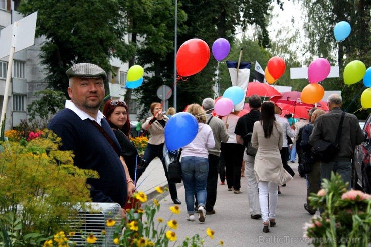 23.08.2014 Ogres iedzīvotāji un viesi piedalījās pilsētas svētku svinībās. Vairāk informācijas - www.latvijascentrs.lv 23.08.2014 Ogres iedzīvotāji un viesi piedalījās pilsētas svētku svinībās. Vairāk informācijas - www.latvijascentrs.lv 132082