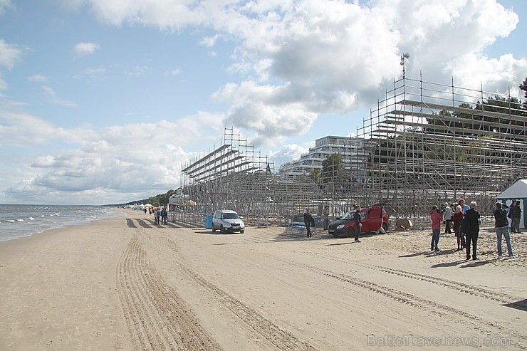 Jūrmalas 5 zvaigžņu viesnīcas Baltic Beach Hotel pludmale top gatava pludmales volejbola sacensībām «CEV Satellite Jūrmala» - Jurmala.beachvolley.lv Jūrmalas 5 zvaigžņu viesnīcas Baltic Beach Hotel pludmale top gatava pludmales volejbola sacensībām «CEV Satellite Jūrmala» - Jurmala.beachvolley.lv 132104