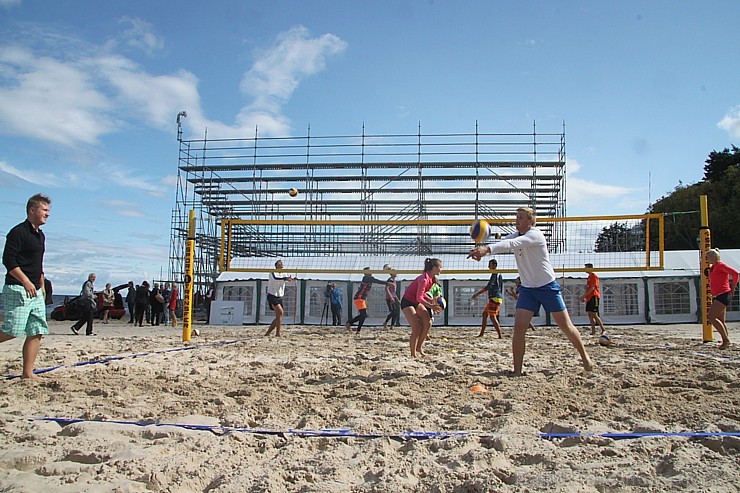 Jūrmalas 5 zvaigžņu viesnīcas Baltic Beach Hotel pludmale top gatava pludmales volejbola sacensībām «CEV Satellite Jūrmala» - Jurmala.beachvolley.lv Jūrmalas 5 zvaigžņu viesnīcas Baltic Beach Hotel pludmale top gatava pludmales volejbola sacensībām «CEV Satellite Jūrmala» - Jurmala.beachvolley.lv 132105