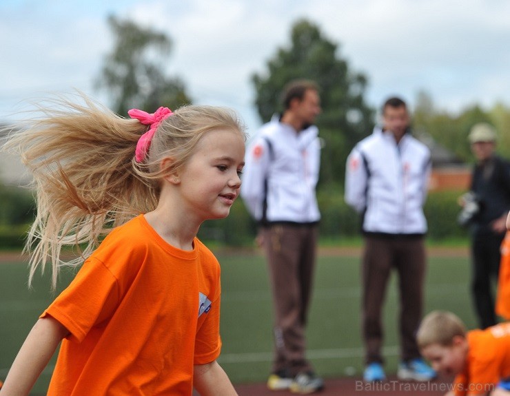 02.09.2014 ar sporta stundu Siguldas pilsētas vidusskolā tika atklāta Latvijā pirmā klase ar sporta novirzienu 02.09.2014 ar sporta stundu Siguldas pilsētas vidusskolā tika atklāta Latvijā pirmā klase ar sporta novirzienu 132712