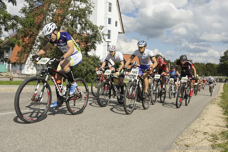 24. Latvijas riteņbraucēju Vienības brauciens Siguldā pulcē vairāk nekā 4000 dalībniekus (2. daļa) 24. Latvijas riteņbraucēju Vienības brauciens Siguldā pulcē vairāk nekā 4000 dalībniekus (2. daļa) 133332
