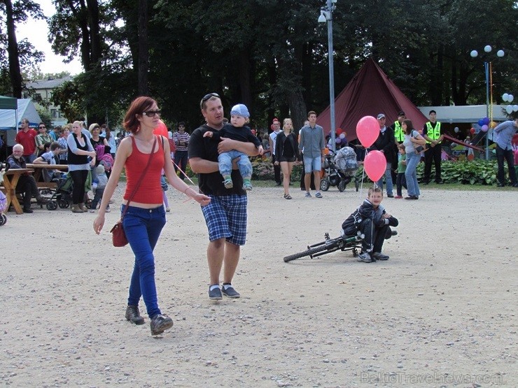 Metāla svētku laikā, 06.09.2014, Jelgavas reģionālais tūrisma centrs organizēja orientēšanās sacensības pa Jelgavu. Sacensībās piedalījās 9 komandas, Metāla svētku laikā, 06.09.2014, Jelgavas reģionālais tūrisma centrs organizēja orientēšanās sacensības pa Jelgavu. Sacensībās piedalījās 9 komandas, 133429