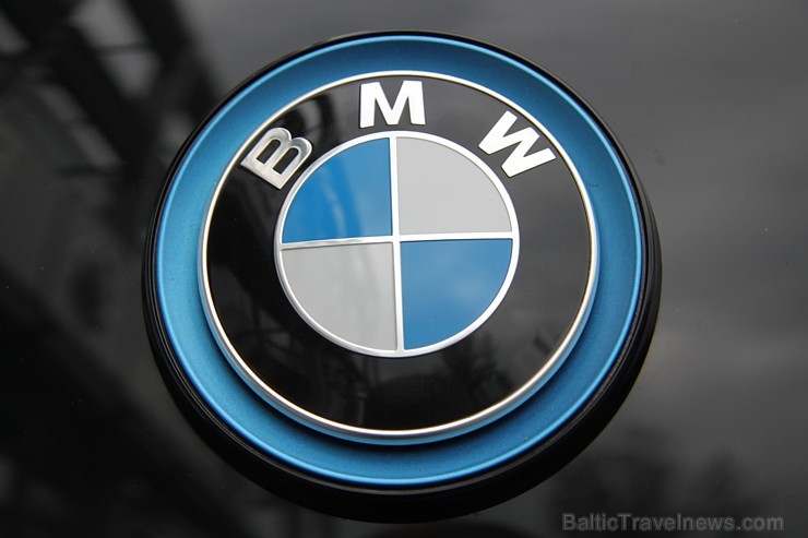 Travelnews.lv redakcija 11.09.2014 kopā ar sadarbības partneriem iemēģina moderno tehnoloģiju automašīnu BMW i3 - www.BMW-BMauto.lv Travelnews.lv redakcija 11.09.2014 kopā ar sadarbības partneriem iemēģina moderno tehnoloģiju automašīnu BMW i3 - www.BMW-BMauto.lv 133677