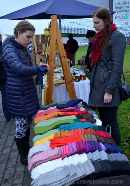 Sestdien, 11.oktobrī, Valmierā tika aizvadīts tradicionālais Simjūda gadatirgus. Šogad tas bija īpaši apmeklēts un priecēja kā pircējus, tā pārdevējus 136125