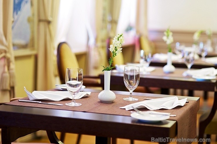 Travelnews.lv redakcija izgaršo «Opera Hotel & SPA» branču
Opera Hotel & Spa Rīga, Raiņa bulvāris 33, Rīga
Foto: Travelnews.lv redakcija izgaršo «Opera Hotel & SPA» branču
Opera Hotel & Spa Rīga, Raiņa bulvāris 33, Rīga
Foto: