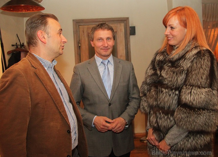 Kanāriju salas luksus viesnīca «Bahia Del Duque Resort» ar tūroperatora «Novatours» palīdzību un vēlas ielūgt ceļotājus no Latvijas. Vairāk informācij Kanāriju salas luksus viesnīca «Bahia Del Duque Resort» ar tūroperatora «Novatours» palīdzību un vēlas ielūgt ceļotājus no Latvijas. Vairāk informācij 139094
