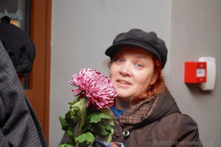 27. novembrī Āgenskalnā (Mārupes ielā 3/5) tika atklāta jauna kafetērija «Lapsas Māja», ko vada Liene Tomsone. 27. novembrī Āgenskalnā (Mārupes ielā 3/5) tika atklāta jauna kafetērija «Lapsas Māja», ko vada Liene Tomsone. 139354