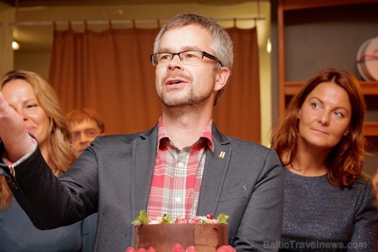 27. novembrī Āgenskalnā (Mārupes ielā 3/5) tika atklāta jauna kafetērija «Lapsas Māja», ko vada Liene Tomsone. 27. novembrī Āgenskalnā (Mārupes ielā 3/5) tika atklāta jauna kafetērija «Lapsas Māja», ko vada Liene Tomsone. 139356