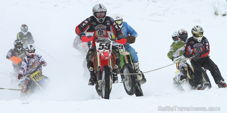 Pagājušās nedēļas nogalē Ērgļu novada Liepkalnē, pēc teju divu gadu ilga pārtraukuma, sporta draugus atkal priecēja Latvijas Kauss skijoringā Pagājušās nedēļas nogalē Ērgļu novada Liepkalnē, pēc teju divu gadu ilga pārtraukuma, sporta draugus atkal priecēja Latvijas Kauss skijoringā 141782