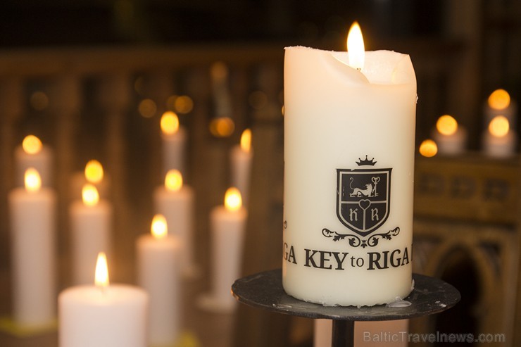 Sveču restorāns «RĪGAS ATSLĒGA» (KEY to RIGA), ievērojot tautas tradīcijas, svinēja sveču dienu un tam par godu tika sagatavota īpaša tematiskā progra Sveču restorāns «RĪGAS ATSLĒGA» (KEY to RIGA), ievērojot tautas tradīcijas, svinēja sveču dienu un tam par godu tika sagatavota īpaša tematiskā progra 142173