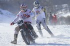 Blakus Cēsu pilsdrupām aizvadītas Red Bull Twitch’n’Ride skijoringa sacensības