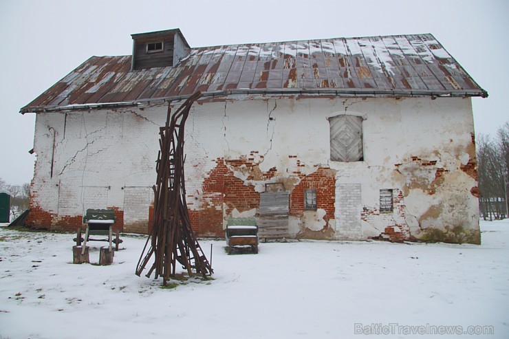 Raiņa māja Berķenelē piedāvā iepazīt Raini un palikt pa nakti. Vairāk informācijas - www.visitdaugavpils.lv Raiņa māja Berķenelē piedāvā iepazīt Raini un palikt pa nakti. Vairāk informācijas - www.visitdaugavpils.lv 143384